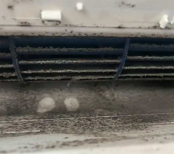 茶陵空调吹的风有股烧焦味是怎么回事